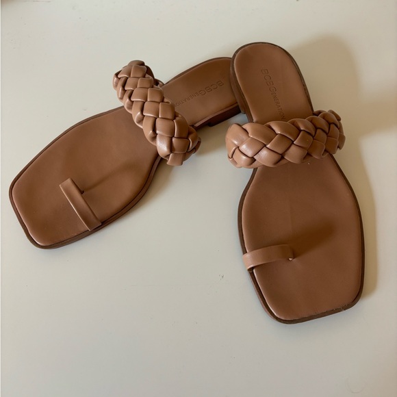 BCBGeneration Letti Sandal Toe Ring Tan 7 - Picture 3 of 5